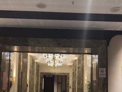 -万泊酒店(长沙五一广场国金中心店)