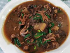 八爪鱼炖肉-雅逸居海鲜小厨