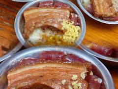 -梁阿婆廿年老牌扣肉糯米饭