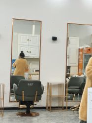 -V8潮牌·接发烫染连锁