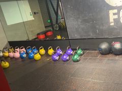 -懒人Club运动健身·运动康复·私教(三迪中心店)