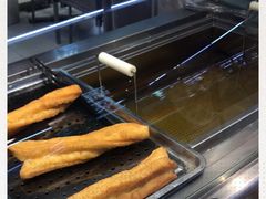 -家乐福(四元桥购物中心店)