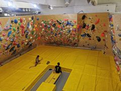 -问山MountQuest攀岩馆