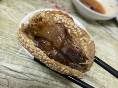 烧饼夹肉-永盛斋小吃(故宫店)