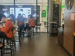 大堂-星巴克(杭州西湖银泰1F店)
