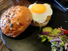 -HIGH FIVE哈福手工汉堡(桂林路店)