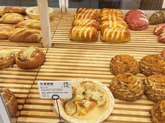 -焙丽拾光(麦凯乐直营店)