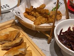 -渔语鱼新川菜Bistro(万象天地店)