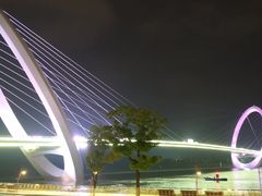 -南京眼步行桥