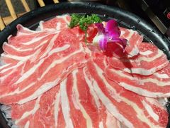 -老牌坊云南鱼豆花火锅(哈西万达店)