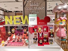 -泡泡玛特POPMART(国金街店)