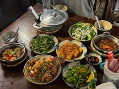 -Cuc Gach Quan Restaurant