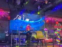 -喜鹊音乐酒馆(西街店)