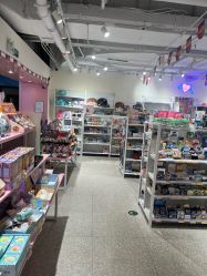 -嗨本可潮玩仓(大兴大悦春风里店)