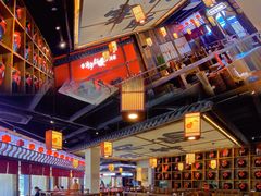 大堂-先启半步颠小酒馆(白麓里店)