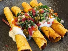 -Q MEX 库迈墨西哥餐吧(中骏世界城店)