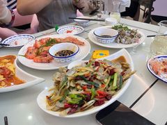 -覃记海鲜美食餐厅