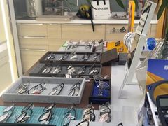 -视野联行眼镜·蔡司·尼康战略合作店(城西银泰店)