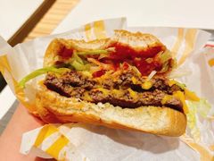 -麦当劳(莘松路芭比伦DT店)