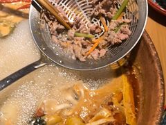 -洱火云南酸菜牛肉火锅(石景山当代商城店)