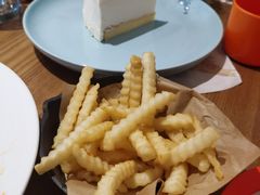 -必胜客(百联又一城店)