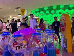 -m豆巧克力世界(上海世茂广场店)