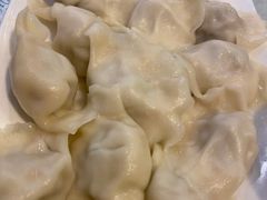 猪肉芹菜水饺-黄家饺子东北特色菜馆(湖滨商业街店)