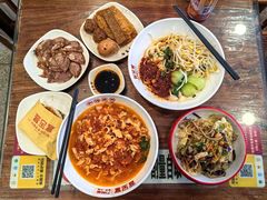 -晋宝章大同刀削面(月坛店)