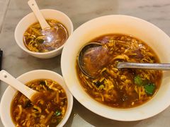 酸辣汤-队长面馆 La Pasteria del Capitano