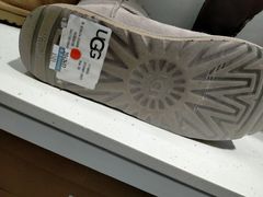 -UGG(燕莎奥特莱斯购物中心店)
