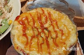 Cheese Fountain Egg Cake