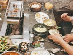 -河坝烧烤串城(金达莱店)
