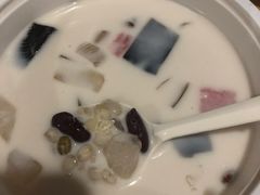 -文昌邓记清补凉(西沙路店)