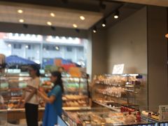 面包甜点陈列柜-巴黎贝甜(右安门店)