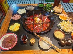 -利姐牧牛匠老火锅(兰花店)