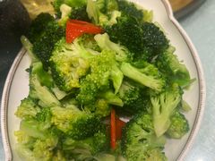 -马尔龙新疆饭店·清真(瑞景店)