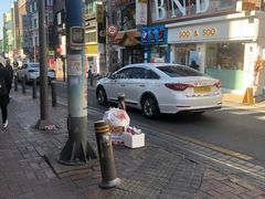 -梨大女人街