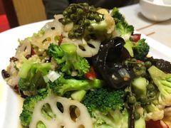 -大城·烧烤海鲜大排档(台东店)