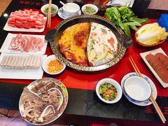 -重庆三峡火锅城(梅林店)