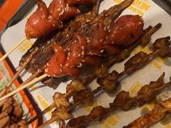 -威记烧嘢·南宁烧烤·超级生牛(绿地店)