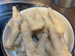 -虾弄弄海派小龙虾·牛羊蝎子火锅