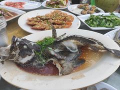 -四川小胡子海鲜(丁村万人海鲜广场店)