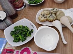 -小杨生煎(白玉兰广场店)