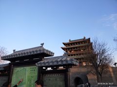 -德居源