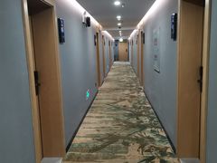 -秋果酒店(北京中日友好医院和平里地铁站店)