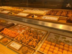 面包甜点陈列柜-泸溪河桃酥(欧尚店)