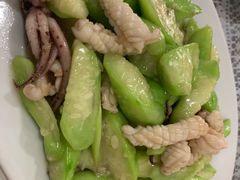-YI PIN JU 一品居中餐厅 中国超市