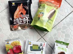 -来伊份1038(新村路三店)