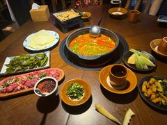 -贵厨酸汤牛肉(花果园国际中心店)