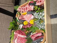 -山川小町·极番烧肉(新地假日广场店)